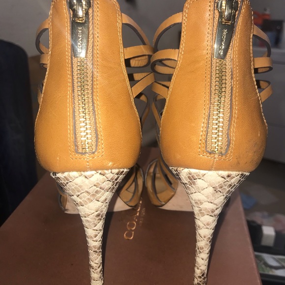 Coach Josey Sandal Heel GUC Size 8 - Picture 8 of 8